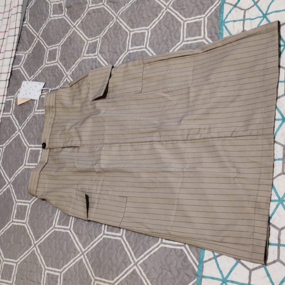 Dress - Picture 2 of 5